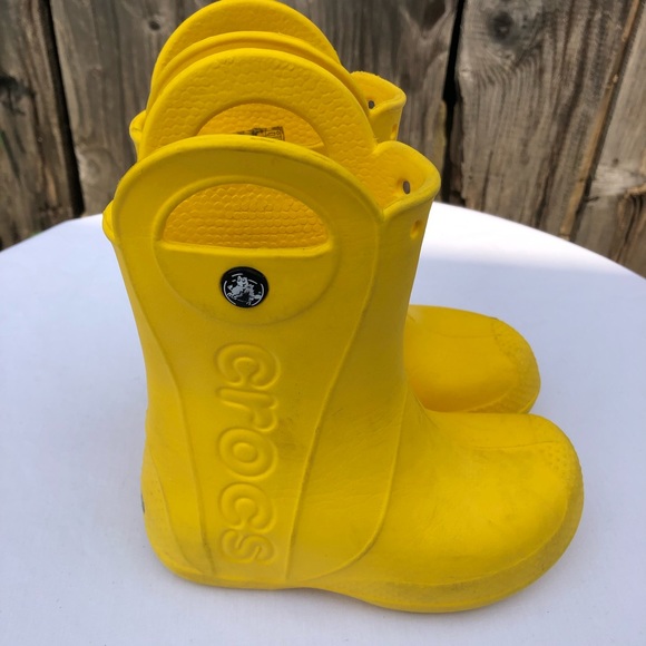 CROCS Other - Crocs Handle It Rainboot Yellow Size 10 unisex